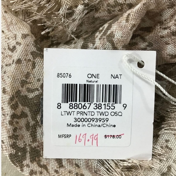 🆕️Coach Scarf Silk & Modal NWT - Picture 2 of 7